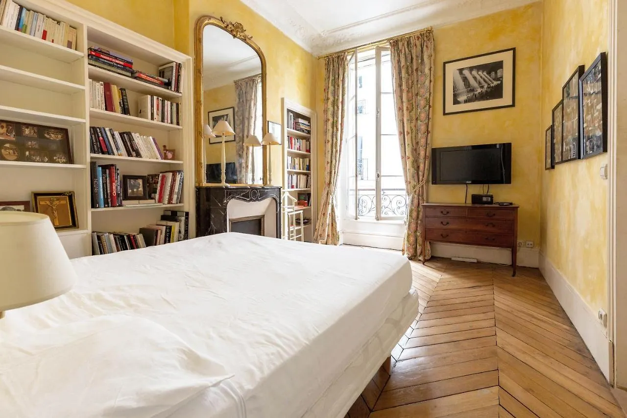 Veeve - Dandelion Pantheon Apartment Paris